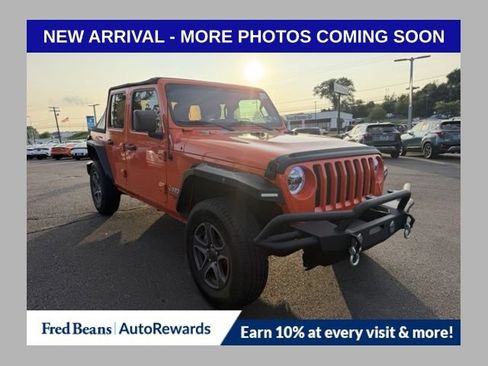 Used 2018 Jeep Wrangler Unlimited Sport S AWD/4WD image 1