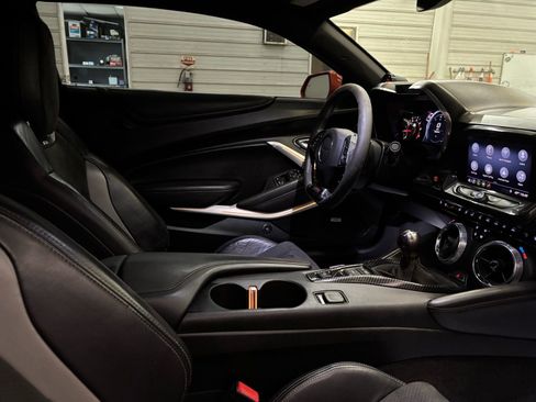 Used 2019 Chevrolet Camaro SS image 29