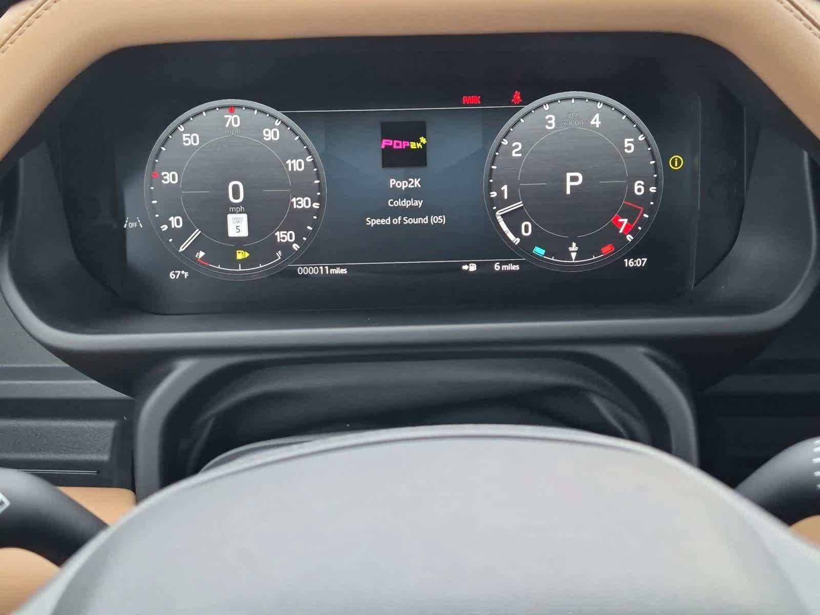 New 2026 Land Rover Defender 110 X-Dynamic SE AWD/4WD image 35