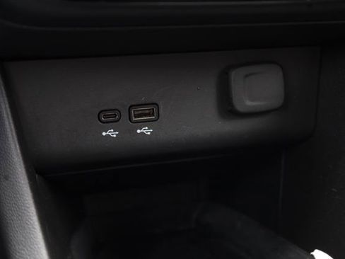 Used 2025 Buick Encore GX Preferred image 20