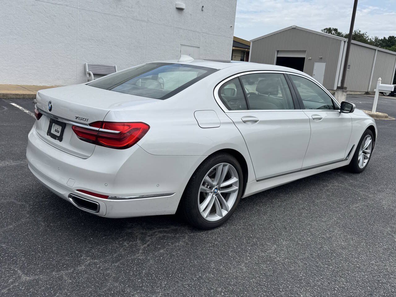 Used 2018 BMW 750i xDrive AWD/4WD image 6