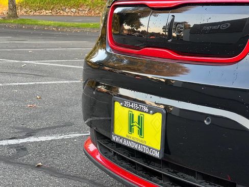 Used 2015 Kia Soul EV + image 18