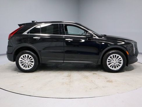 Used 2024 Cadillac XT4 Luxury image 11