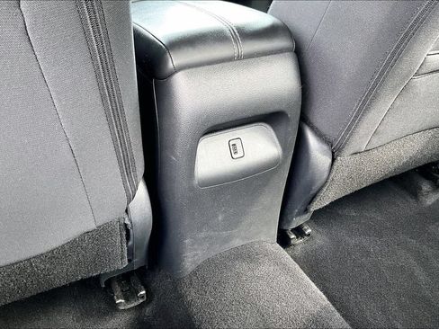 Used 2023 Nissan Sentra SV FWD image 29