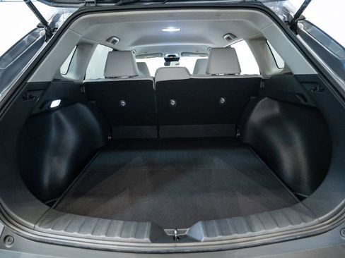 Used 2023 Toyota Corolla Cross LE image 36