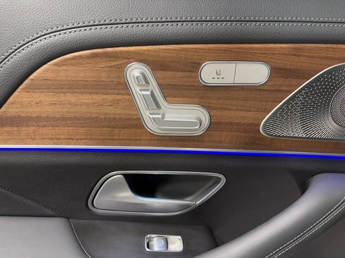 Certified 2024 Mercedes-Benz GLS 580 4MATIC w/ Warmth & Comfort Package image 28