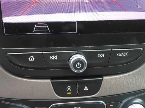 Used 2023 Chevrolet Malibu LS FWD image 9