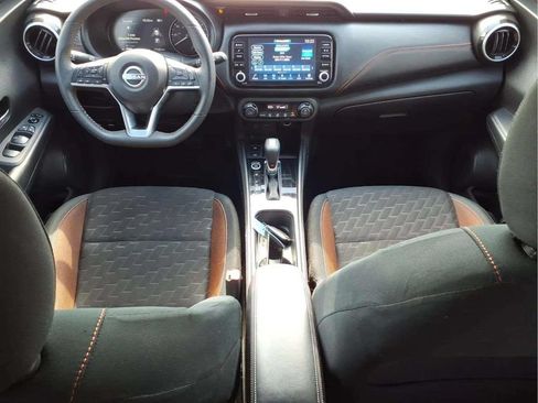 Used 2024 Nissan Kicks SR FWD image 11