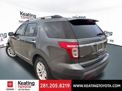 Used 2015 Ford Explorer XLT w/ Equipment Group 202B image 5