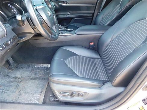 Used 2023 Toyota Camry SE FWD image 22