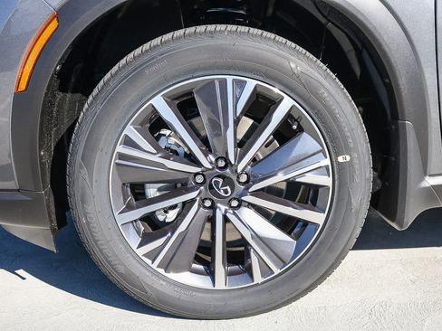 New 2026 INFINITI QX60 Luxe image 11