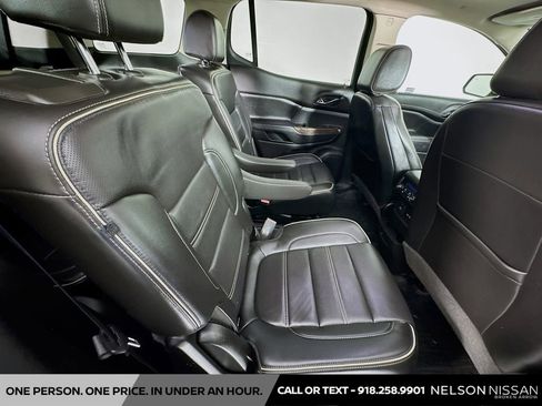 Used 2021 GMC Acadia Denali w/ Denali Ultimate Package AWD/4WD image 30