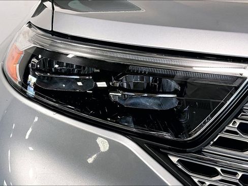 Used 2022 Ford Explorer Limited w/ Equipment Group 301A image 28