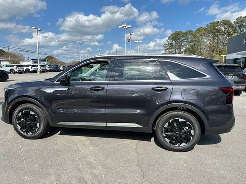 New 2026 Kia Sorento S image 6