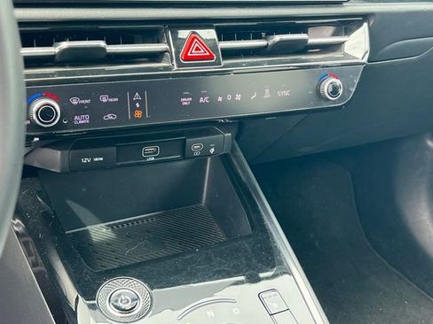 Certified 2023 Kia Niro Wind FWD image 20