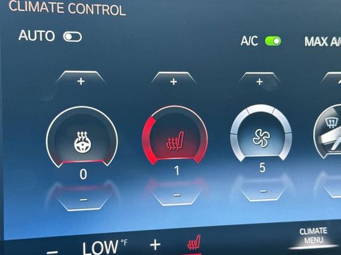 Used 2023 BMW X7 xDrive40i image 20