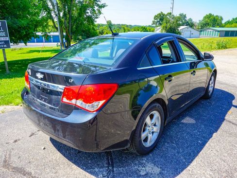 Used 2014 Chevrolet Cruze LT FWD image 2