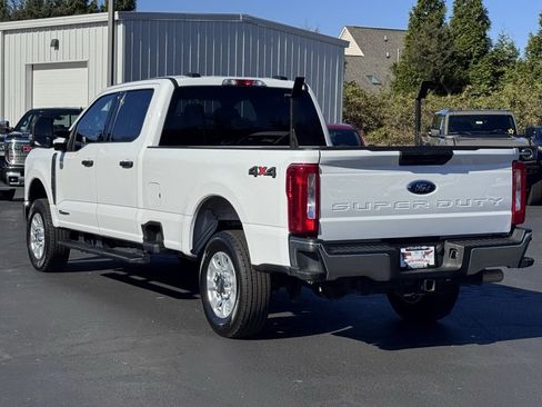 Used 2024 Ford F250 XLT image 13