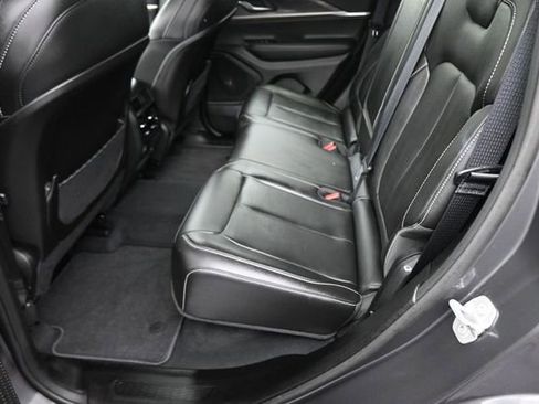 Used 2025 Jeep Grand Cherokee Limited w/ Black Appearance Package AWD/4WD image 19