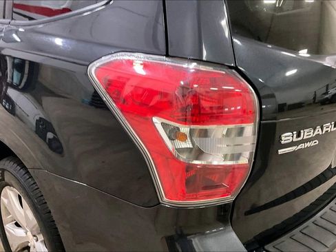 Used 2016 Subaru Forester 2.5i Premium image 29