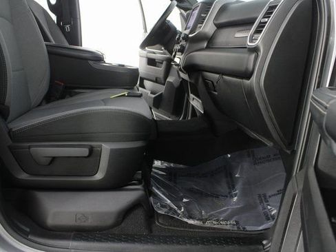 Used 2024 RAM 2500 Big Horn w/ Bed Utility Group image 19