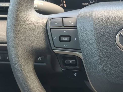 Used 2025 Toyota Camry LE FWD image 26