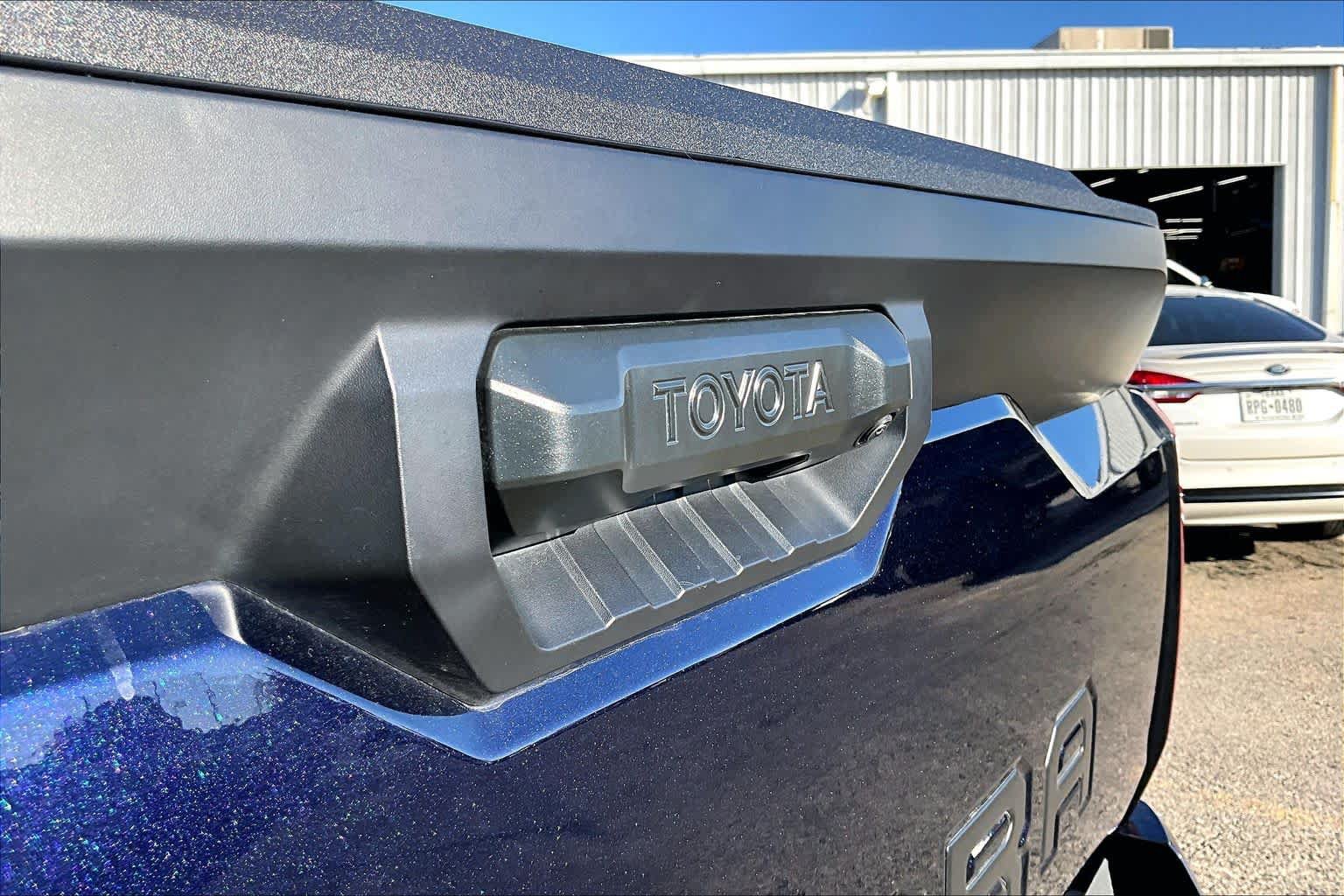 Used 2026 Toyota Tundra SR5 AWD/4WD image 31