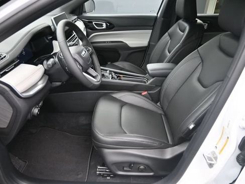 New 2026 Jeep Compass Limited AWD/4WD image 10