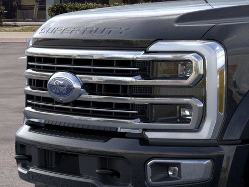 New 2026 Ford F450 Platinum w/ Platinum Plus Package AWD/4WD image 17