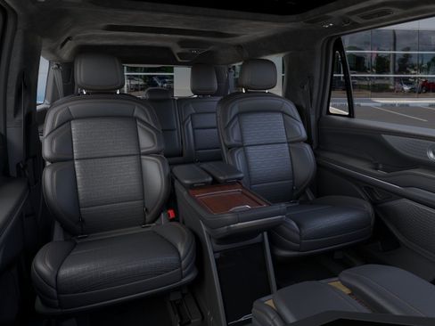 New 2026 Lincoln Navigator L Black Label AWD/4WD image 11