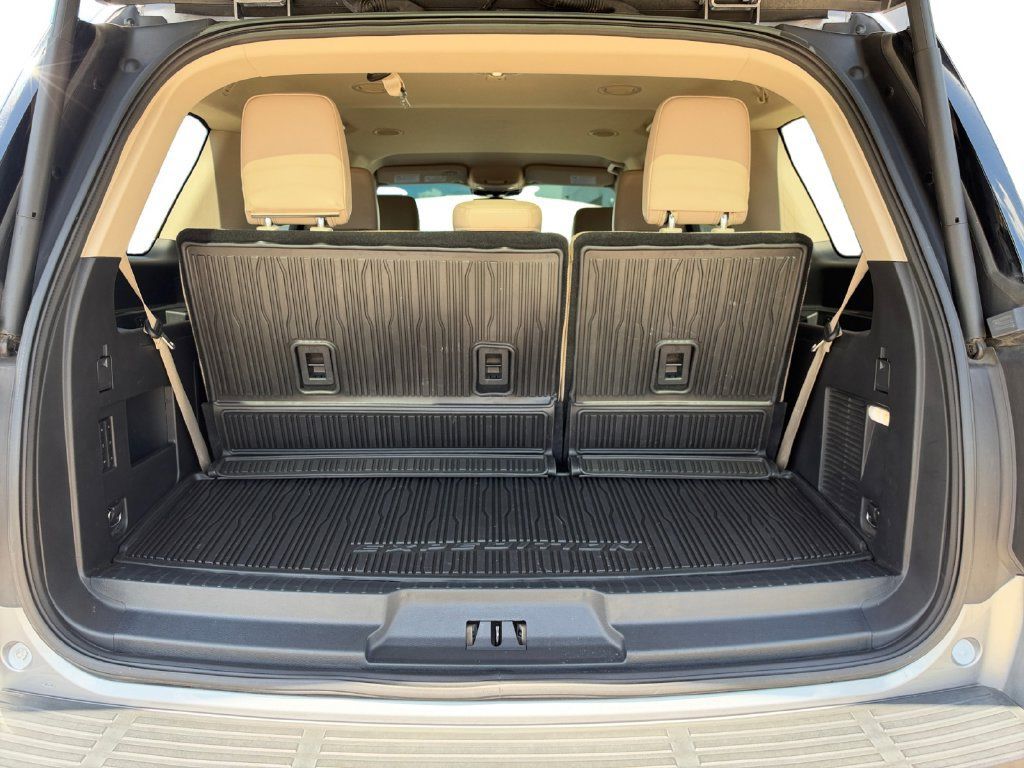 Used 2024 Ford Expedition XLT RWD image 18