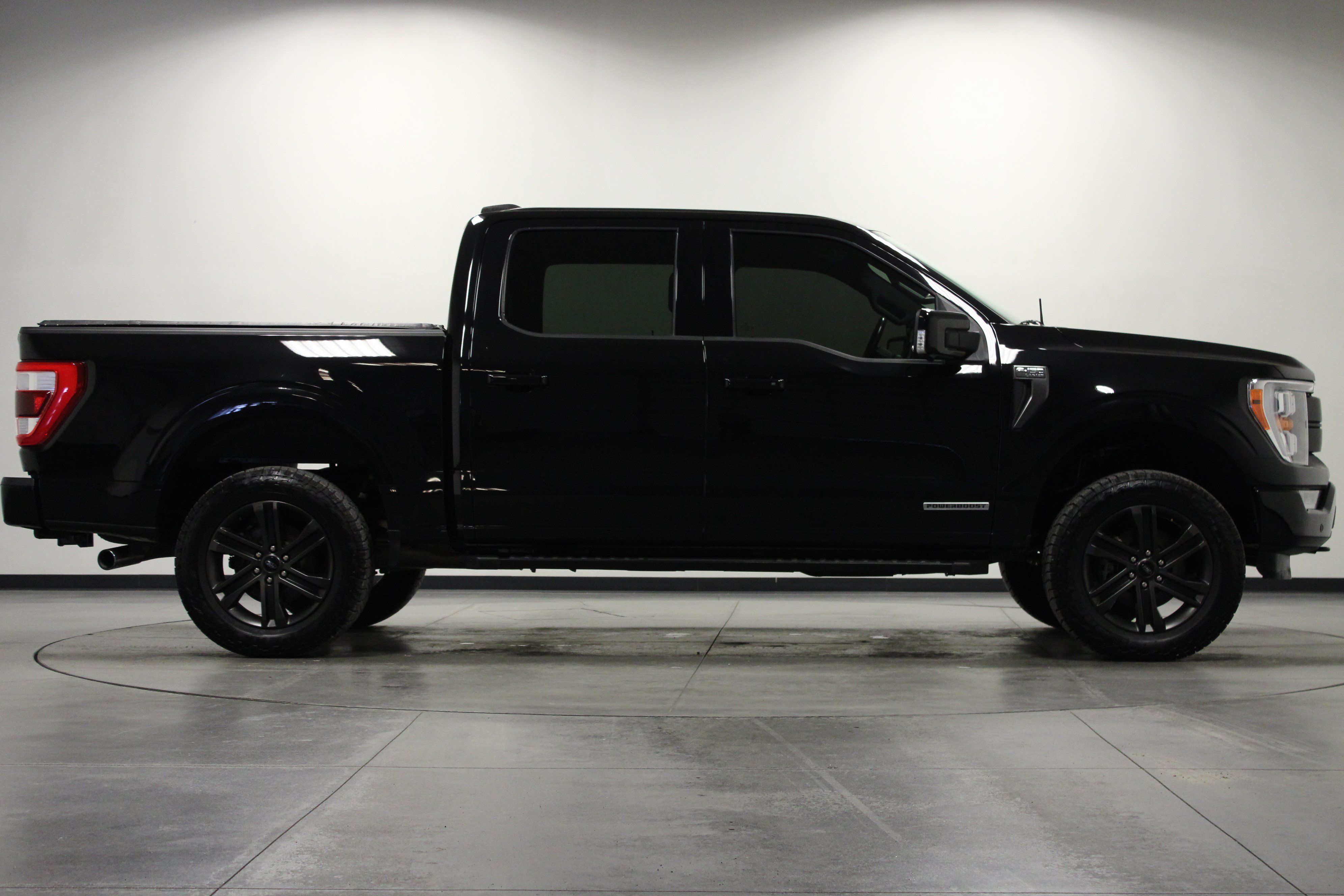 Used 2021 Ford F150 Lariat w/ Max Trailer Tow Package AWD/4WD image 3