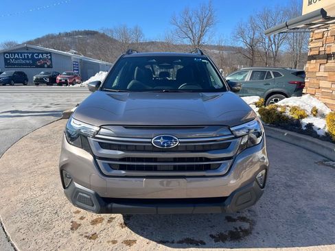 Used 2025 Subaru Forester Premium w/ Protection Package (1PH) AWD/4WD image 2