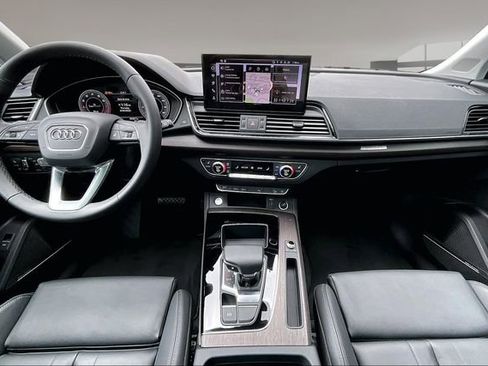 Used 2025 Audi Q5 2.0T Premium Plus w/ Premium Plus Package AWD/4WD image 7