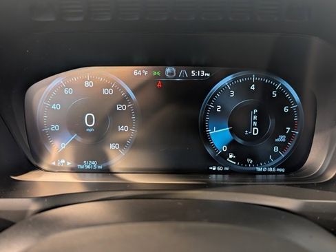 Used 2019 Volvo XC90 T6 Momentum w/ Protection Package Premier image 18