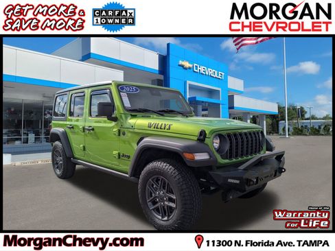 Used 2025 Jeep Wrangler Sport S image 1