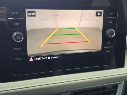 New 2026 Volkswagen Taos SEL image 21