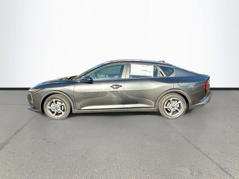 New 2025 Kia K4 LXS image 4