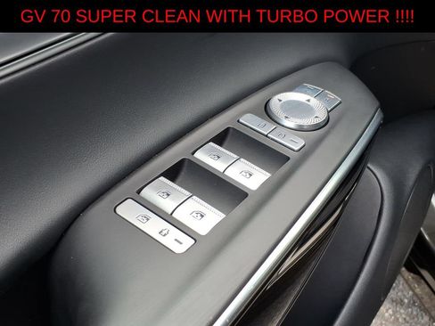 Used 2025 Genesis GV70 2.5T AWD/4WD image 14