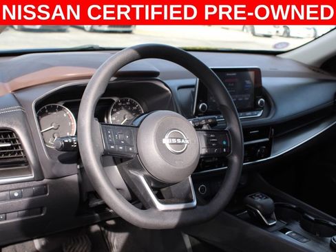 Certified 2022 Nissan Rogue SV image 19