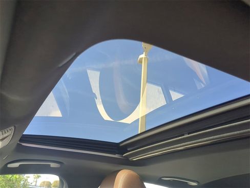 Used 2018 Mercedes-Benz E 300 image 19