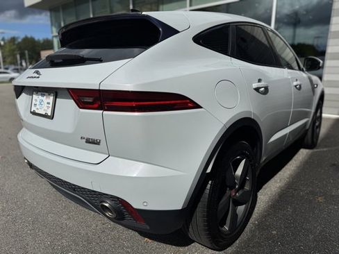 Used 2018 Jaguar E-PACE SE image 5