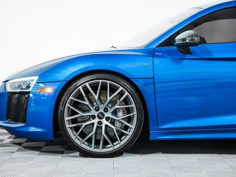 Used 2017 Audi R8 V10 plus AWD/4WD image 14