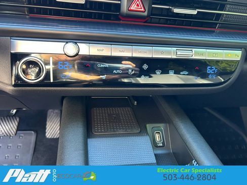 Used 2023 Hyundai Ioniq 6 SEL RWD image 23