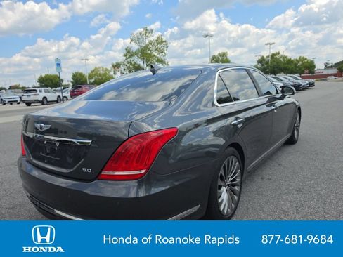 Used 2017 Genesis G90 5.0 Ultimate RWD image 5