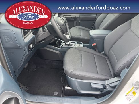 New 2025 Ford Maverick XL image 9