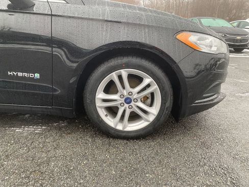 Used 2018 Ford Fusion S image 29