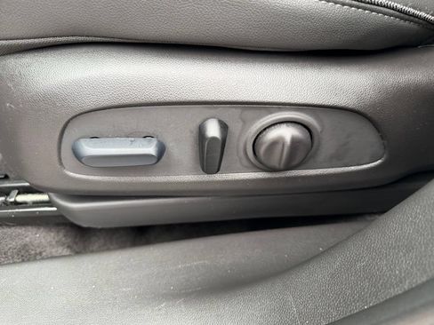 Used 2023 Buick Encore GX Select w/ Sport Touring Package FWD image 20