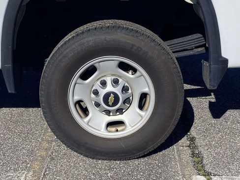 Used 2024 Chevrolet Silverado 2500 W/T w/ WT Convenience Package image 10