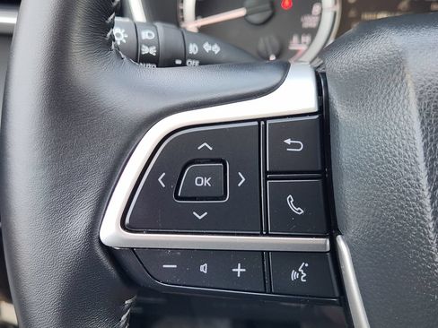 Certified 2026 Toyota Highlander XLE AWD/4WD image 29